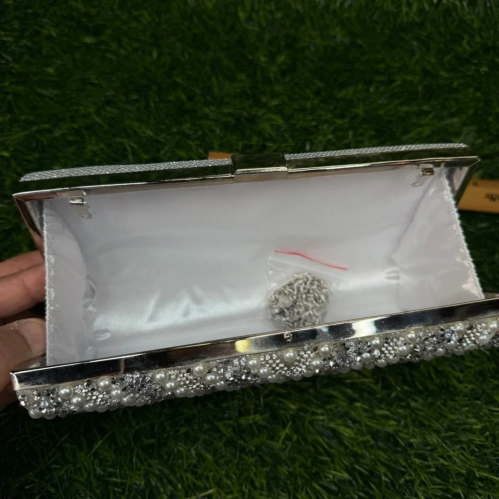 Evening Clutch Womens OS Silver‎ Excellent Pearl Rhinestone Chevron Bag